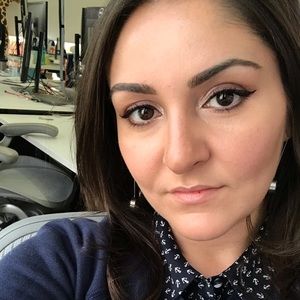 Meet your Posher, Ani